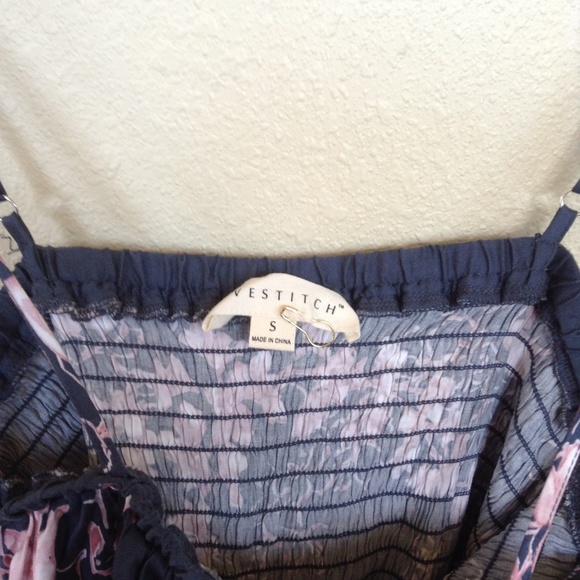 LoveStitch NWOT Floral Cold Shoulder Blouse Top - Picture 2 of 6